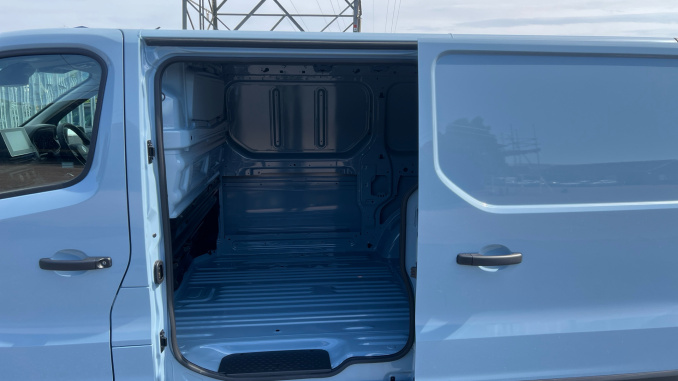 Renault Trafic Swb Diesel SL30 Blue dCi 130 Advance [Safety] Van - Image 5